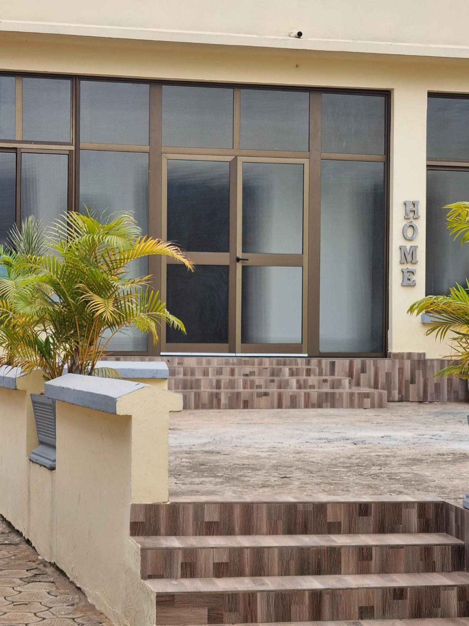 Appart Hotel Mireille Yaoundé Eksteriør bilde