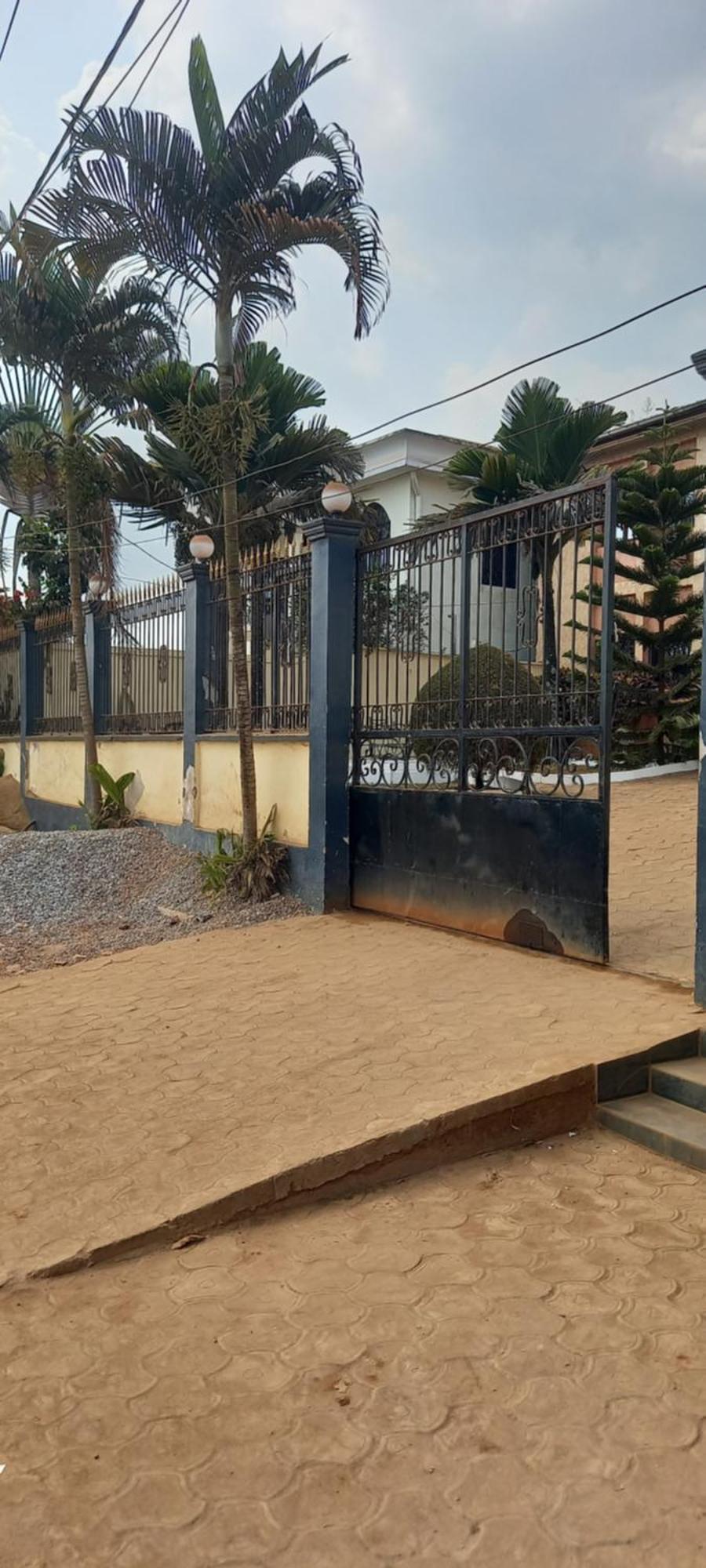 Appart Hotel Mireille Yaoundé Eksteriør bilde
